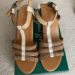 Paul Green brown leather wedges